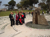 20070120002344-ojo1n.jpg